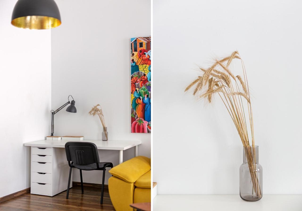 New Quiet Cozy City Center Apartment Vilnius Bagian luar foto